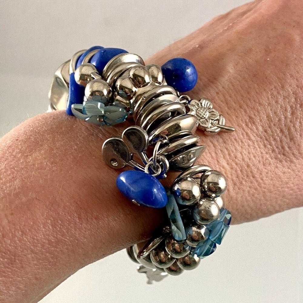 Silver & Blue Floral Charm Bead Stretch Bracelet